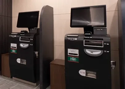 画像：自動精算機