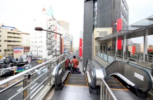 画像：JR 八王子駅からのアクセス
