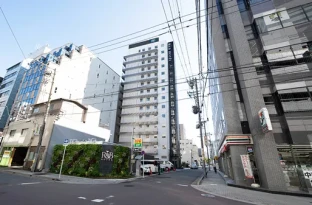 画像：ルート説明6　すぐ右手に「R&Bホテル名古屋駅前」があります。お疲れ様でございました。