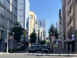 画像：地下鉄 栄駅からのアクセス