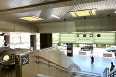 画像：JR新大阪駅 １F正面口からのアクセス