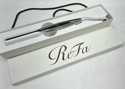 ヘアアイロン　ReFa