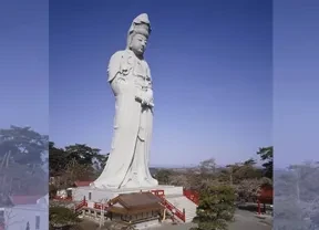 白衣大観音